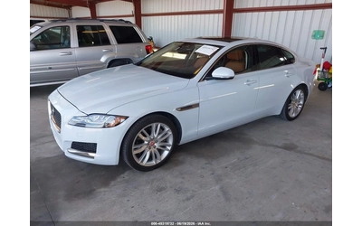 jaguar-xf - 2