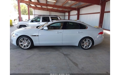 jaguar-xf - 3