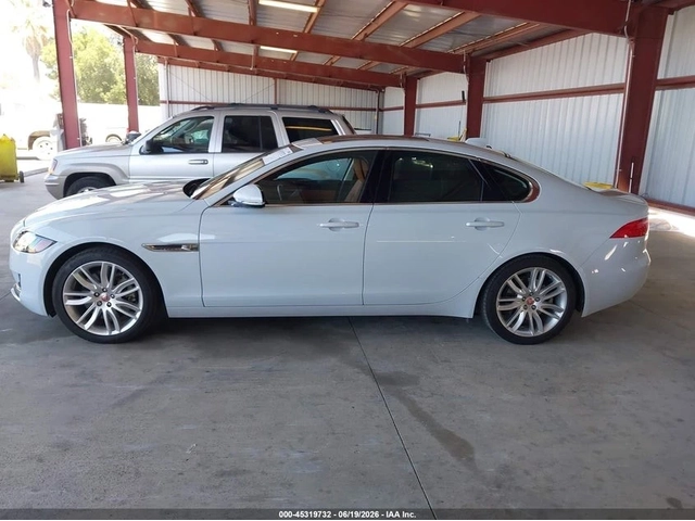 Jaguar Xf * PORTFOLIO* LIMITED* ПАНО* KEYLESS* Camera* ПОДГР - автомобили, коли, обяви за нови и употребявани 3
