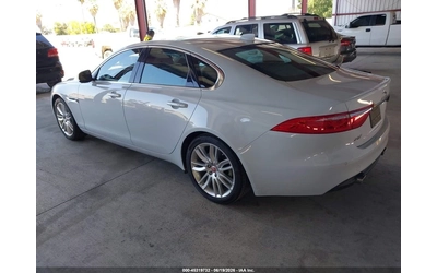 jaguar-xf - 4