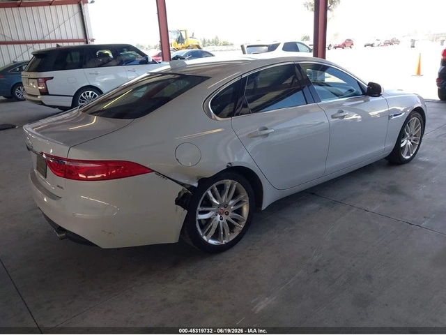 Jaguar Xf * PORTFOLIO* LIMITED* ПАНО* KEYLESS* Camera* ПОДГР - автомобили, коли, обяви за нови и употребявани 6
