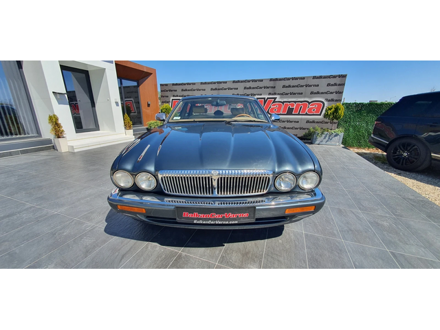 Jaguar Xj Daimler 4.0six - автомобили, коли, обяви за нови и употребявани 0