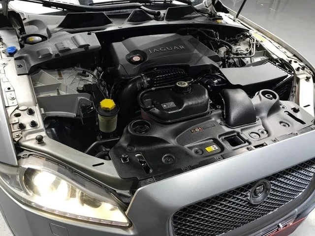 Jaguar Xj 3.0D - автомобили, коли, обяви за нови и употребявани 5