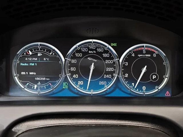 Jaguar Xj 3.0D - автомобили, коли, обяви за нови и употребявани 7