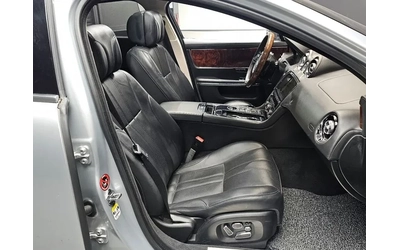 Jaguar Xj 3.0D - автомобили, коли, обяви за нови и употребявани 9