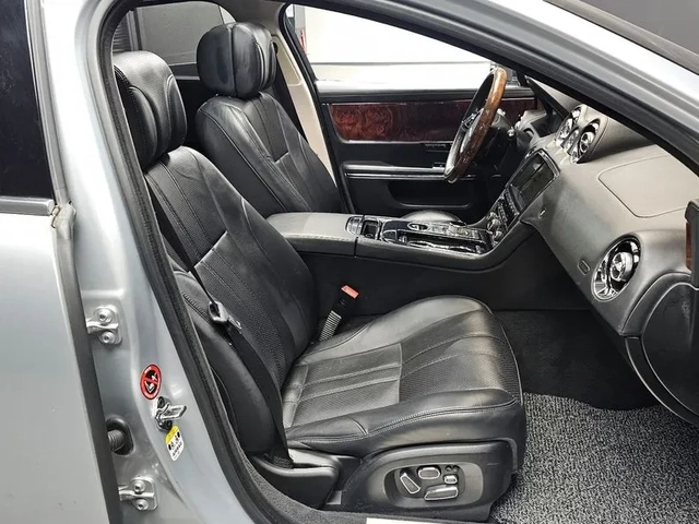 Jaguar Xj 3.0D - автомобили, коли, обяви за нови и употребявани 9