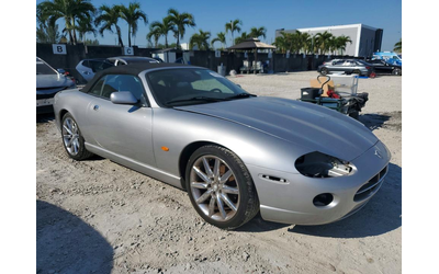 jaguar-xk8-4-2l-8-rear-wheel-drive - 3
