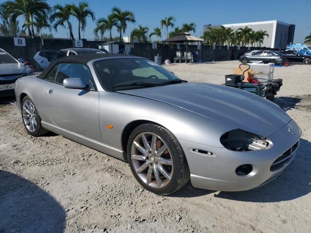 Jaguar Xk8 4.2L 8 REAR WHEEL DRIVE - автомобили, коли, обяви за нови и употребявани 3