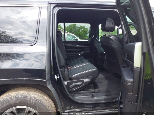 Jeep Avenger 5.7L V-8 VVT, 392HP 4X4 Drive - автомобили, коли, обяви за нови и употребявани 7