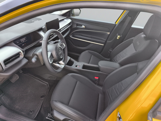 Jeep AVENGER ALTITUDE 1.2 e-Hybrid 48V Petrol 110 hp 6-DCT - автомобили, коли, обяви за нови и употребявани 10