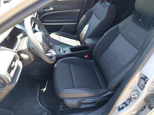 Jeep AVENGER SUMMIT - автомобили, коли, обяви за нови и употребявани 12