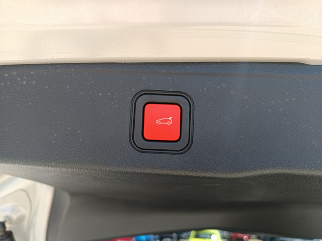 Jeep AVENGER SUMMIT - автомобили, коли, обяви за нови и употребявани 15