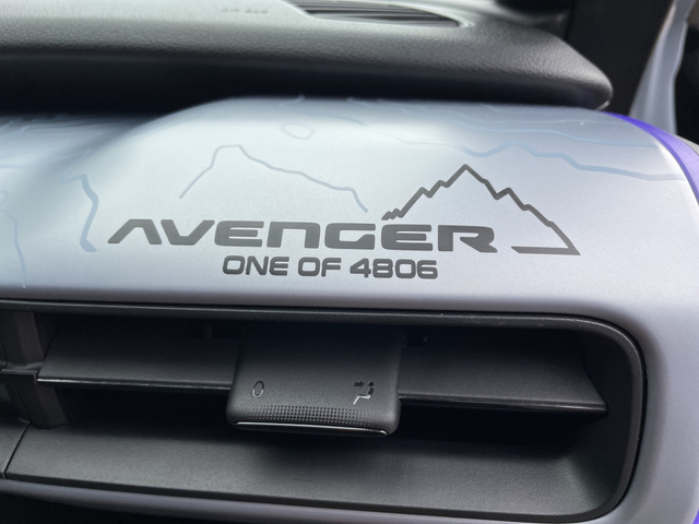 Jeep AVENGER THE NORTH FACE 1.2 e-Hybrid 48V 145hp 6-DCT 4xe - автомобили, коли, обяви за нови и употребявани 15