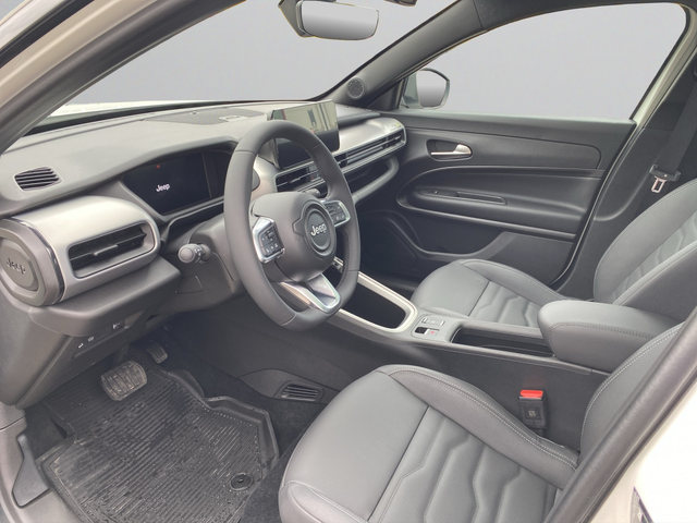 Jeep AVENGER UPLAND 1.2 e-Hybrid 48V Petrol 145 hp 6-DCT 4xe - автомобили, коли, обяви за нови и употребявани 8