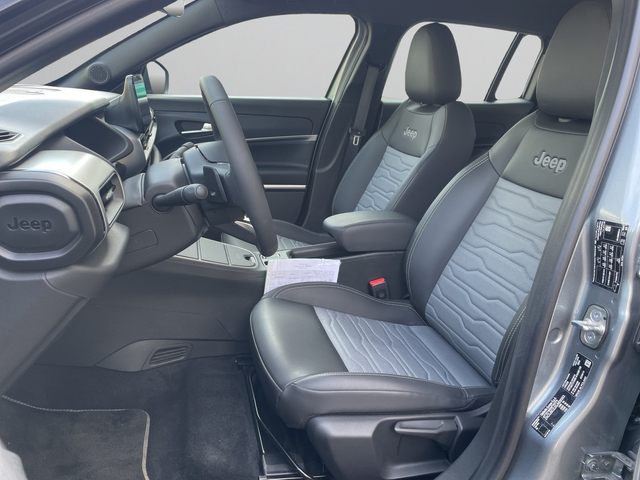 Jeep AVENGER UPLAND 1.2 e-Hybrid 48V Petrol 145 hp 6-DCT 4xe - автомобили, коли, обяви за нови и употребявани 13