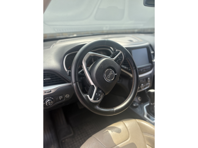 Jeep Cherokee, 2015 г., 183000 км, 0 к.с. - автомобили, коли, обяви за нови и употребявани 12