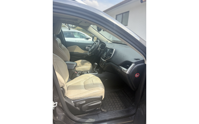 Jeep Cherokee, 2015 г., 183000 км, 0 к.с. - автомобили, коли, обяви за нови и употребявани 9