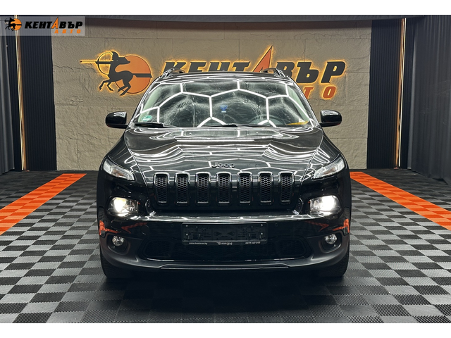 Jeep Cherokee 2.2M-Jet Night Eagle 4WD - автомобили, коли, обяви за нови и употребявани 1