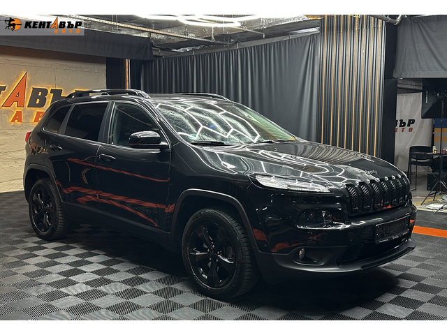Jeep Cherokee 2.2M-Jet Night Eagle 4WD - автомобили, коли, обяви за нови и употребявани 3