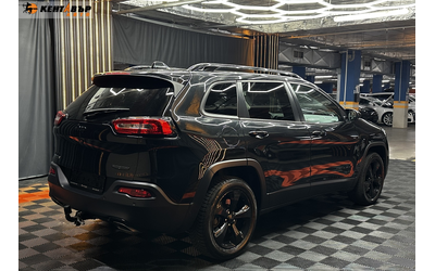 Jeep Cherokee 2.2M-Jet Night Eagle 4WD - автомобили, коли, обяви за нови и употребявани 4