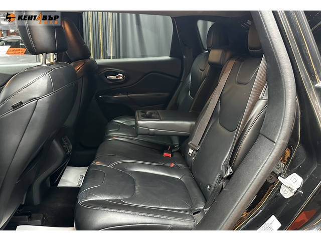 Jeep Cherokee 2.2M-Jet Night Eagle 4WD - автомобили, коли, обяви за нови и употребявани 8