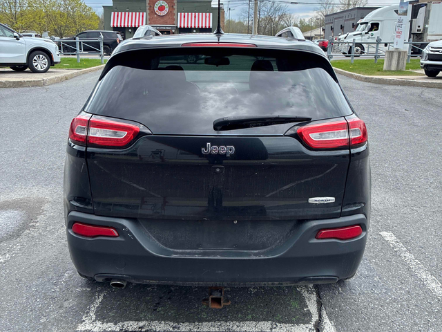 Jeep Cherokee 2.4L 4cyl FWD - автомобили, коли, обяви за нови и употребявани 3