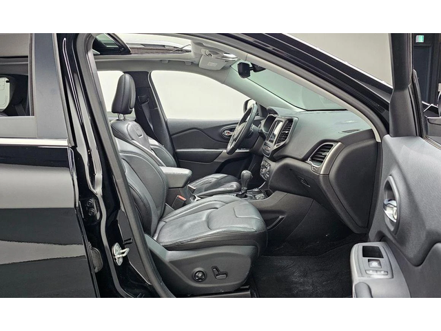 Jeep Cherokee 2.4 Longitude High AWD - автомобили, коли, обяви за нови и употребявани 9