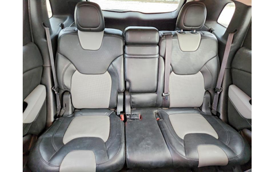 Jeep Cherokee 3.2L 6 Front-wheel Drive - автомобили, коли, обяви за нови и употребявани 9