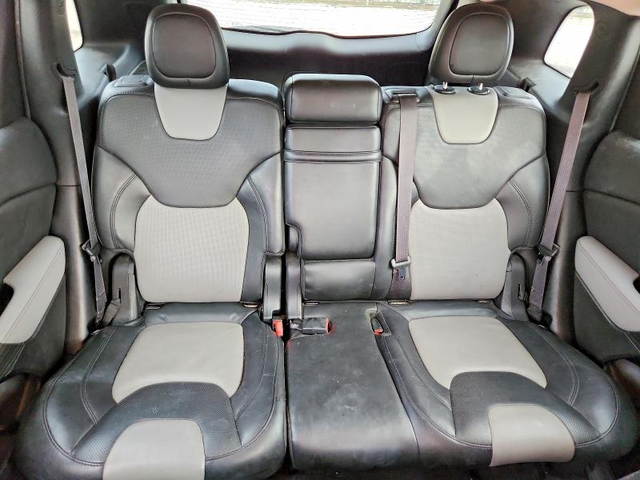 Jeep Cherokee 3.2L 6 Front-wheel Drive - автомобили, коли, обяви за нови и употребявани 9
