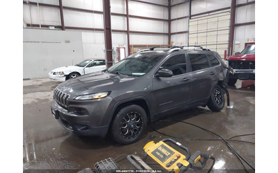 jeep-cherokee-3-2l-v-6-dohc-271hp-4x4-drive - 1