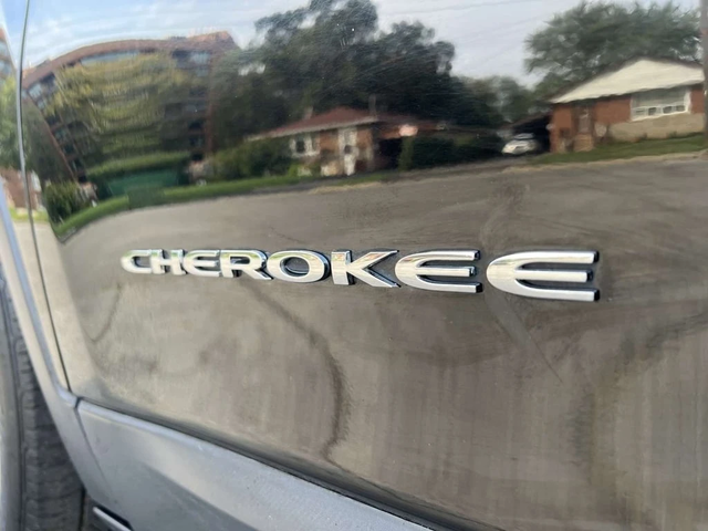 Jeep Cherokee * Latitude, Longitude, North * CARFAX * ЦЕНА ДО БГ - автомобили, коли, обяви за нови и употребявани 7