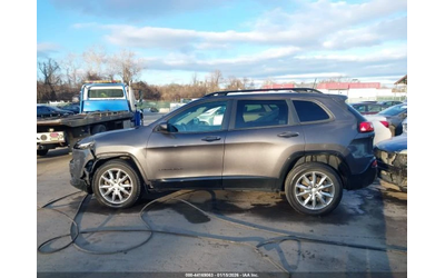 Jeep Cherokee LATITUDE TECH CONNECT 4X4 - автомобили, коли, обяви за нови и употребявани 7