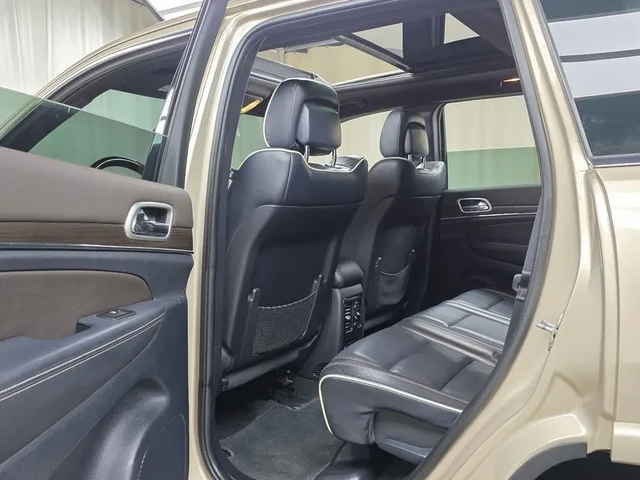 Jeep Cherokee 3.0 Diesel Overland - автомобили, коли, обяви за нови и употребявани 16