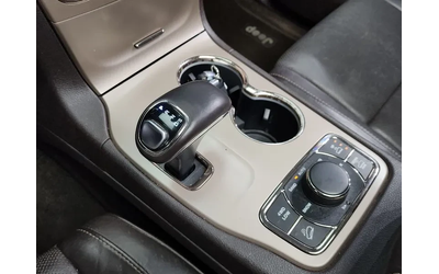 Jeep Cherokee 3.0 Diesel Overland - автомобили, коли, обяви за нови и употребявани 8