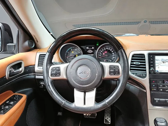 Jeep Cherokee 3.0 Diesel Overland - автомобили, коли, обяви за нови и употребявани 12