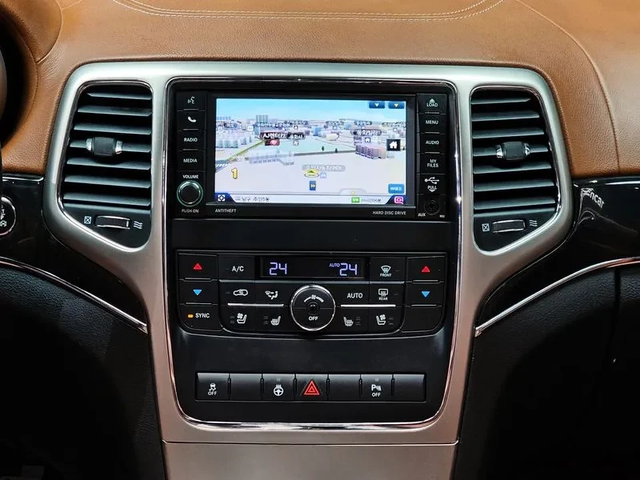 Jeep Cherokee 3.0 Diesel Overland - автомобили, коли, обяви за нови и употребявани 13