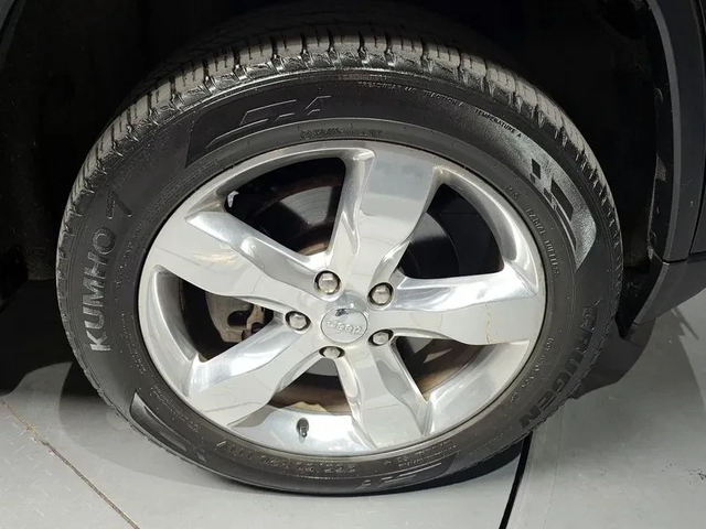 Jeep Cherokee 3.0 Diesel Overland - автомобили, коли, обяви за нови и употребявани 4