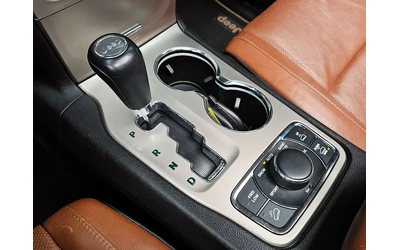 Jeep Cherokee 3.0 Diesel Overland - автомобили, коли, обяви за нови и употребявани 8