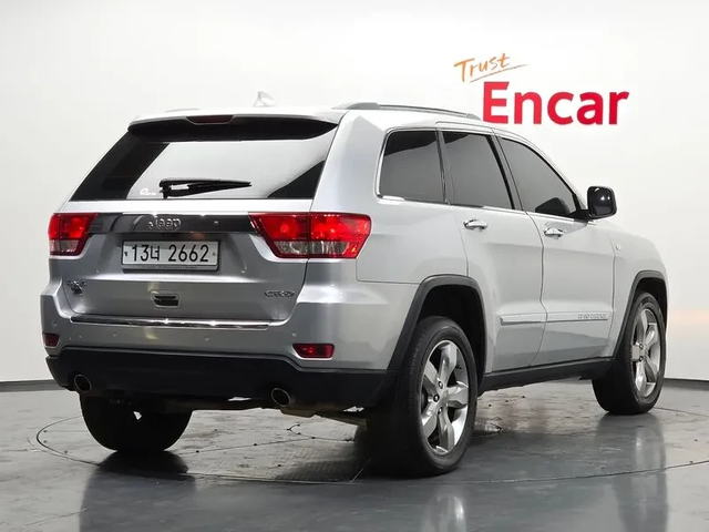 Jeep Cherokee 3.0 Diesel Overland - автомобили, коли, обяви за нови и употребявани 1