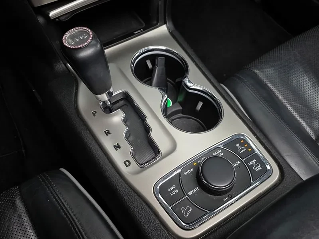 Jeep Cherokee 3.0 Diesel Overland - автомобили, коли, обяви за нови и употребявани 8