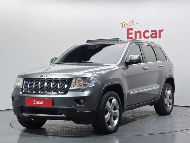 Jeep Cherokee 3.0 Diesel Overland - автомобили, коли, обяви за нови и употребявани 0