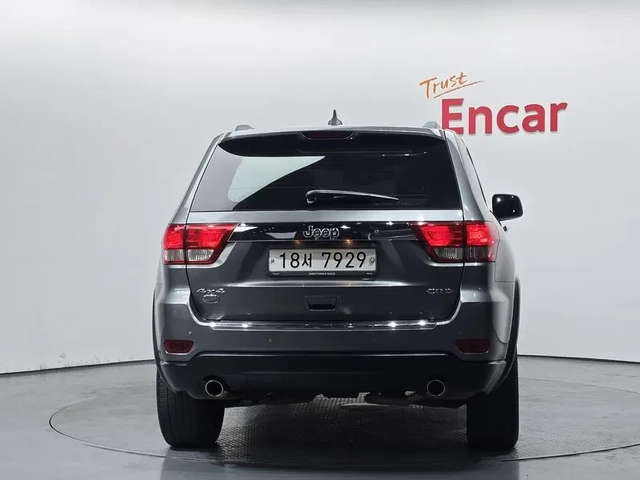 Jeep Cherokee 3.0 Diesel Overland - автомобили, коли, обяви за нови и употребявани 3