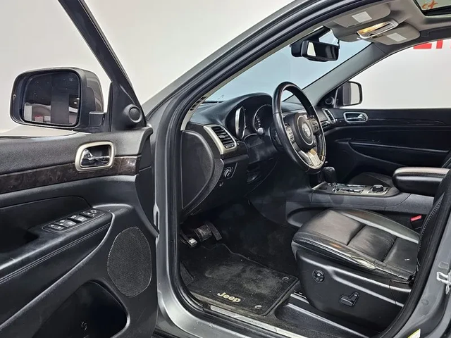 Jeep Cherokee 3.0 Diesel Overland - автомобили, коли, обяви за нови и употребявани 10