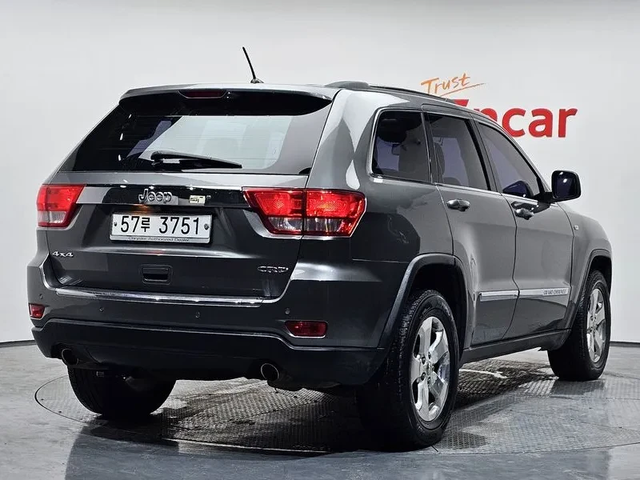 Jeep Cherokee 3.0 Diesel Overland - автомобили, коли, обяви за нови и употребявани 1