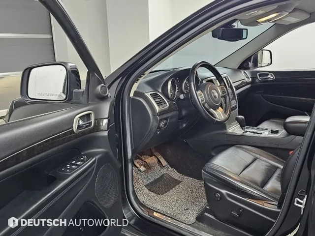 Jeep Cherokee 3.0 Diesel Laredo - автомобили, коли, обяви за нови и употребявани 10