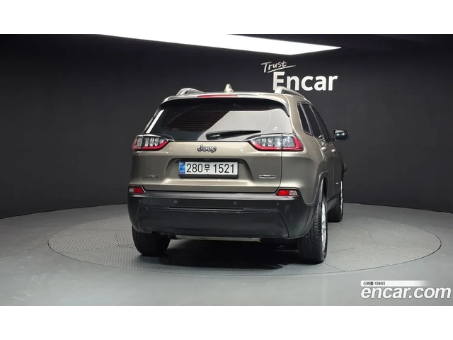 Jeep Cherokee 2.4 4x4 180к.с. * ФЕЙСЛИФТ * ПАНОРАМА * КОЖА - автомобили, коли, обяви за нови и употребявани 14