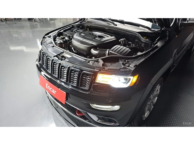 Jeep Cherokee SUMMIT* PANO* КОЖА* ОБДУХВАНЕ* ПОДГРЕВ* НАВИ* КАМЕ - автомобили, коли, обяви за нови и употребявани 4