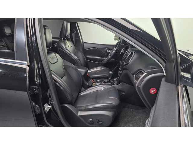 Jeep Cherokee 2.4* Longitude High* AWD* ПОДГРЕВ* КАМЕРА* ШИБИДАХ - автомобили, коли, обяви за нови и употребявани 8