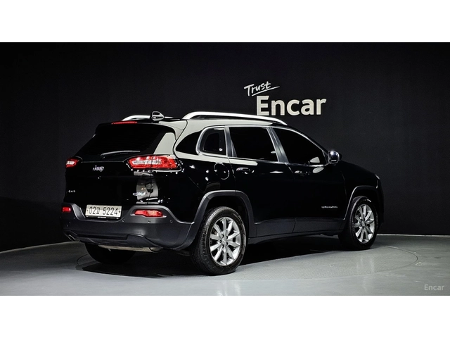 Jeep Cherokee 2.4* Longitude High* AWD* ПОДГРЕВ* КАМЕРА* ШИБИДАХ - автомобили, коли, обяви за нови и употребявани 1