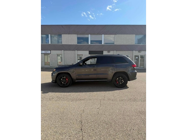 Jeep Cherokee SRT* DISTRONIC* ОБДУХ* 360* KEYLESS - автомобили, коли, обяви за нови и употребявани 2